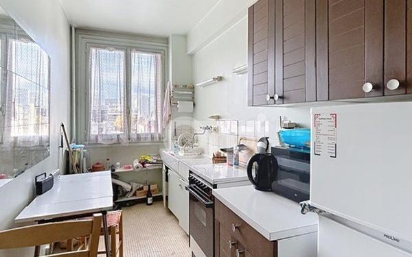 Appartement à vendre    2 pièces • 45 m2 Paris 15