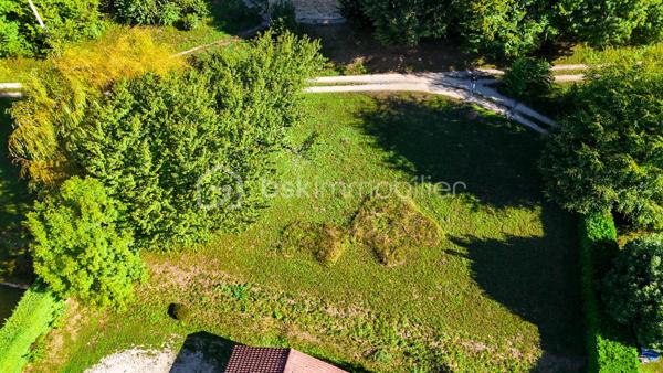 Terrain de 1 344 m²