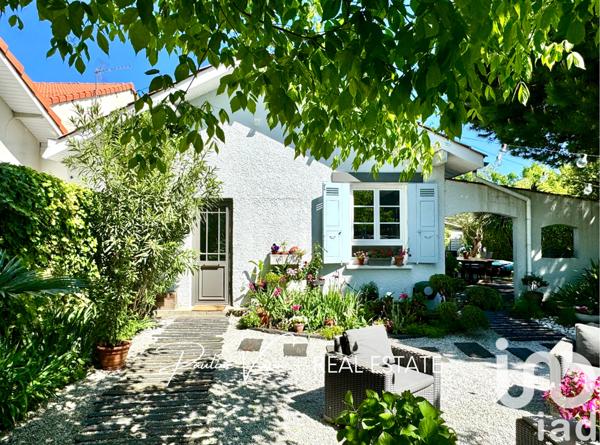 Maison à vendre 7 pièces 185 m² Le Taillan-Médoc