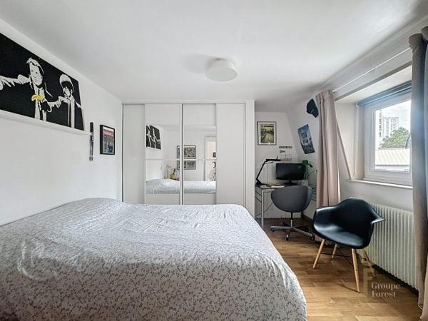 Maison mitoyenne 2 côtés La Madeleine Secteur La Madeleine 133 m²