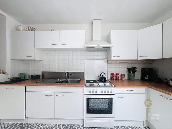 Maison mitoyenne 2 côtés La Madeleine Secteur La Madeleine 133 m²