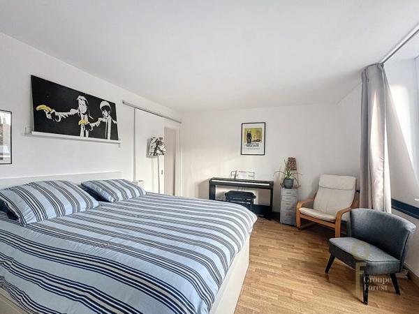 Maison mitoyenne 2 côtés La Madeleine Secteur La Madeleine 133 m²