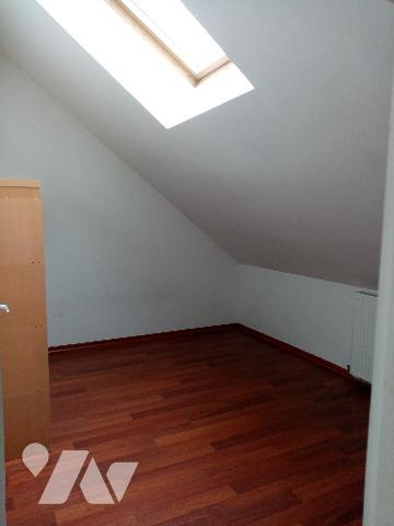 maison mitoyenne à proximité immédiate du centre , F3,  terrain de 284 m²,