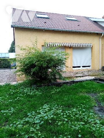 maison mitoyenne à proximité immédiate du centre , F3,  terrain de 284 m²,