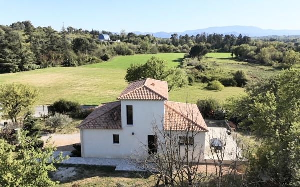 Saint Maximin: maison T4 116m2 - 2000m2 - sous sol 130m2