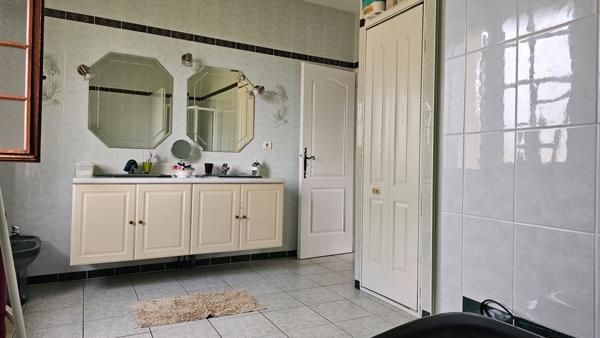 Fauguerolles (47400) Plain pied 137m² 3chambres, jardin clos de 2500m².