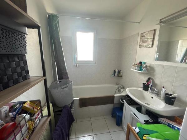 Appartement à louer 4 pièces 76.54m² Étupes (25460)