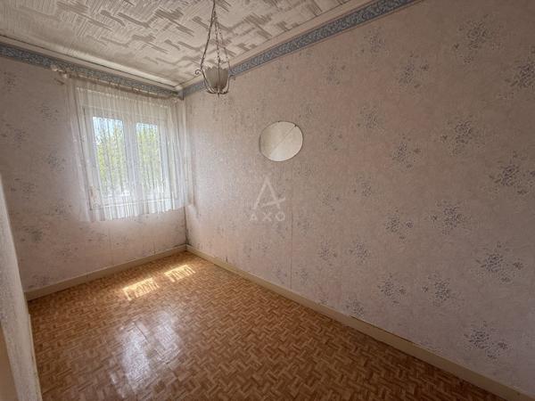 EXCLUSIVITÉ // MOULINS-LÈS-METZ // MAISON DE VILLE // 150 M2 // 3 CHAMBRES // BUREAU // GARAGE // TERRAIN 11 ARES //  FORT POTENTIEL D'AMÉNAGEMENT