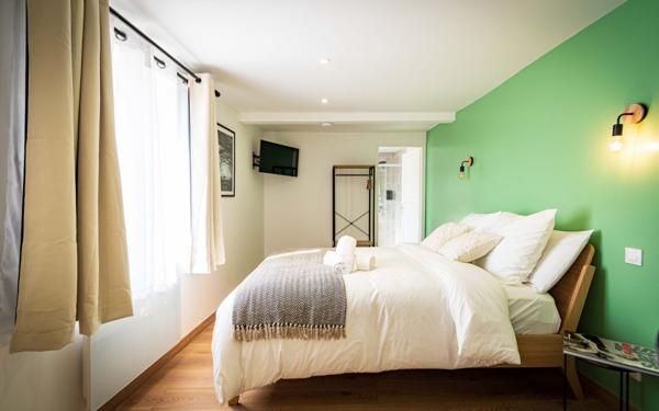 Immeuble à vendre    12 pièces • 395 m2 Saint-Quentin