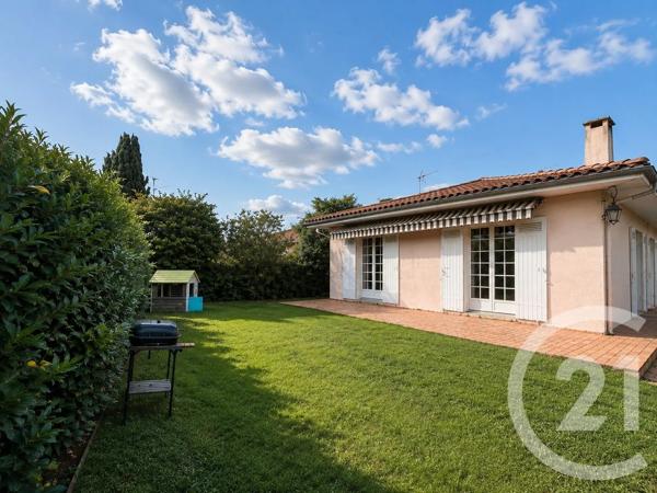 Maison à vendre  6 pièces - 123,63 m 2   ST MEDARD EN JALLES  - 33