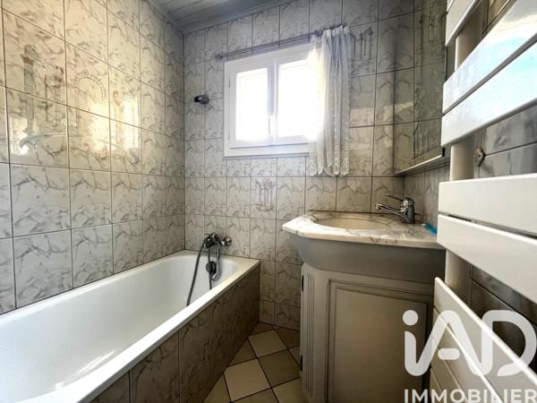 Maison à vendre 5 pièces 98 m² Nîmes