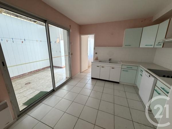 Maison à vendre  6 pièces - 174,28 m 2   ROYAN  - 17