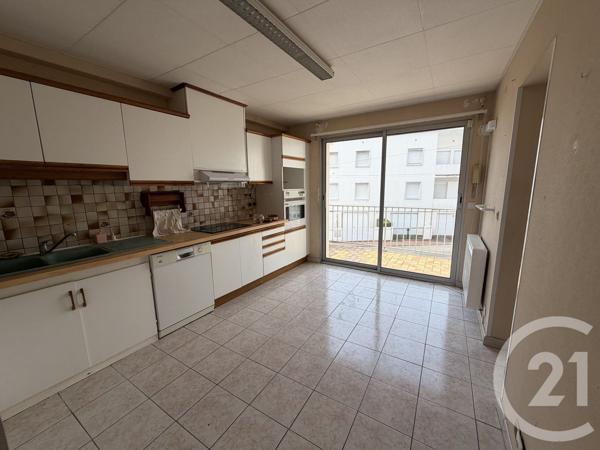 Maison à vendre  6 pièces - 174,28 m 2   ROYAN  - 17