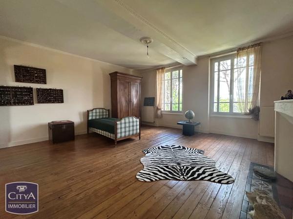 Maison à vendre 11 pièces 387m² Coutras (33230)