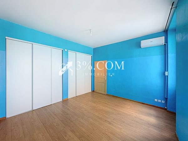 Maison 8 pièce(s) 4 chambre(s) 232 m²