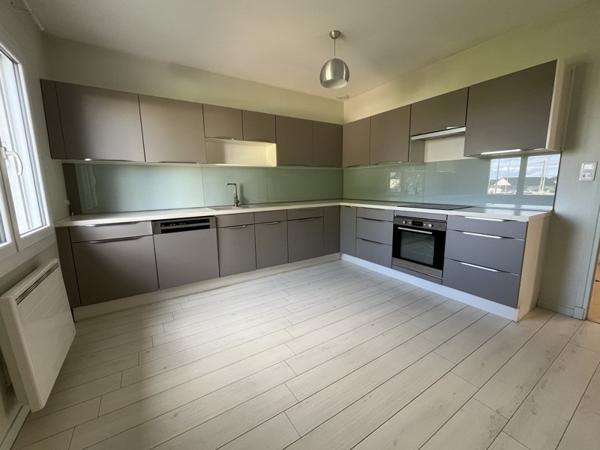 Maison à vendre |  Domérat |  7 pièces | 169 m²