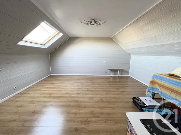 Maison à vendre  4 pièces - 95,26 m 2   CHATELLERAULT  - 86