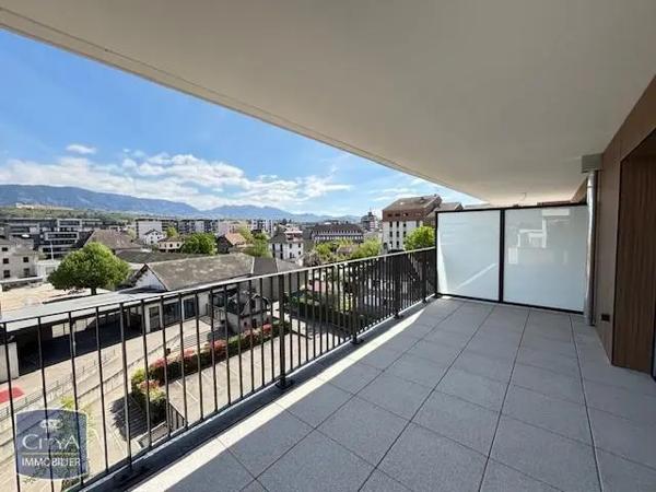Appartement à louer 2 pièces 42.98m² Thonon-les-Bains (74200)