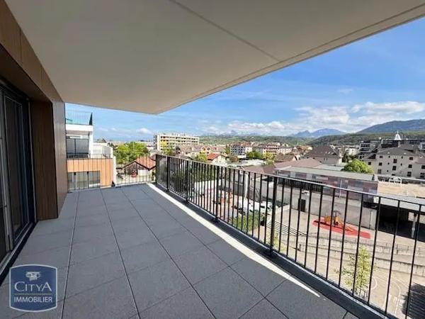 Appartement à louer 2 pièces 42.98m² Thonon-les-Bains (74200)