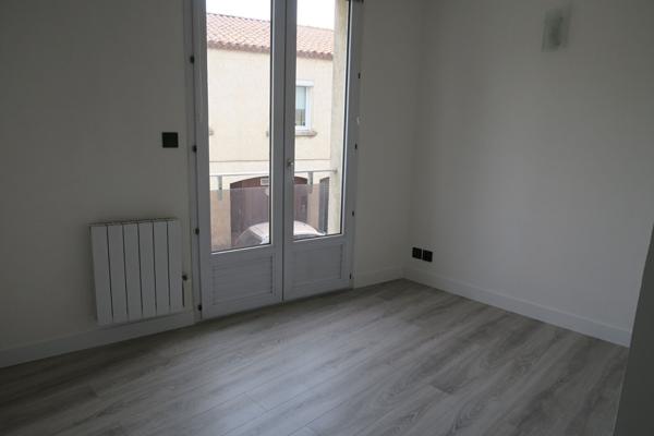 SANS EXTERIEURS SANS PARKING Frontignan 3 pièce(s) 50.08 m2