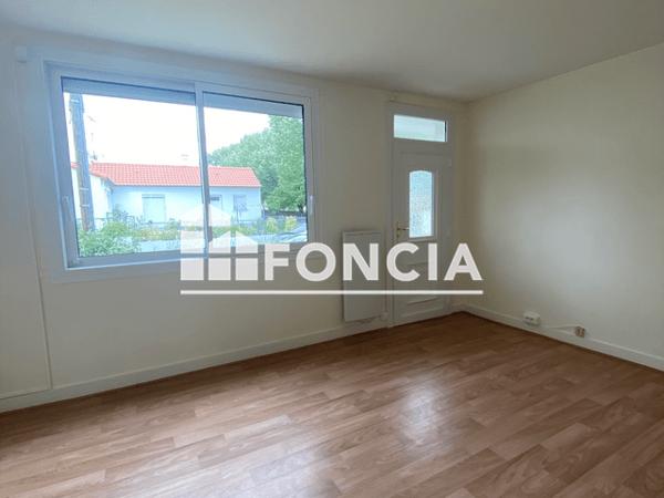 Location Maison 4 pièces 68.13 m² - 23 RUE JEAN DE LA FONTAINE Niort 79000