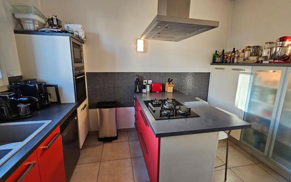 Maison à vendre    6 pièces • 156,69 m2 Joinville-le-Pont