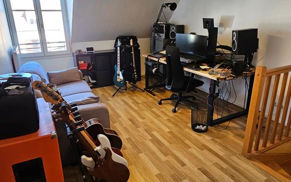 Maison à vendre    6 pièces • 156,69 m2 Joinville-le-Pont