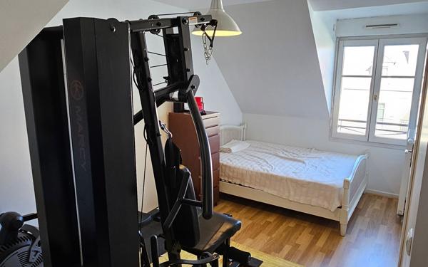 Maison à vendre    6 pièces • 156,69 m2 Joinville-le-Pont