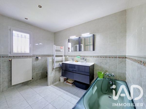 Maison à vendre 4 pièces 102 m² Montagnac