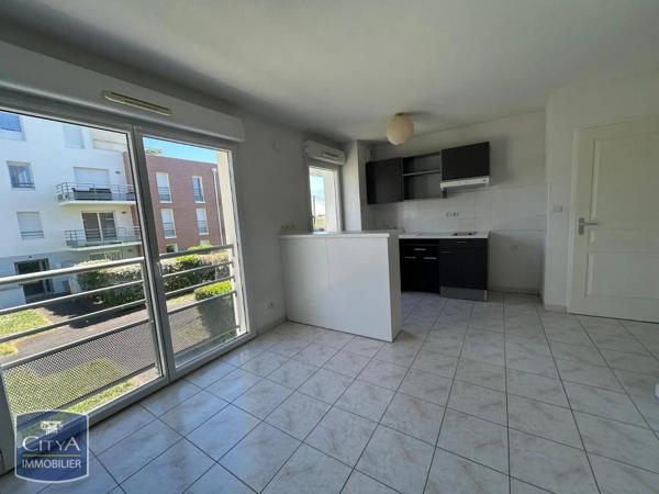 Appartement à louer 1 pièce 27.97m² Niort (79000)