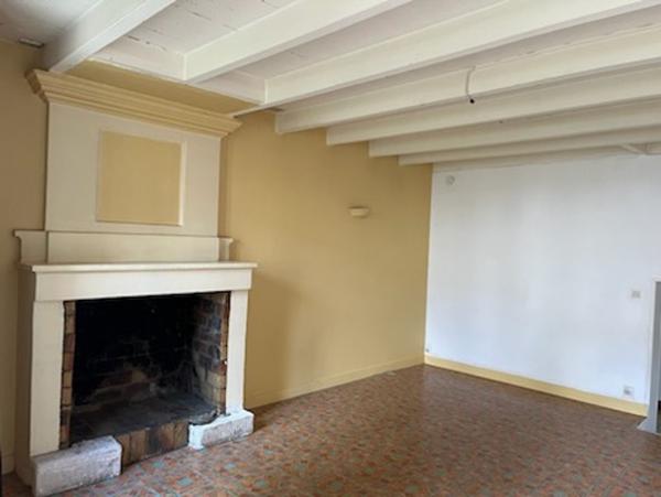 Maison à vendre 110 000 € Pons 5 p 97 m² DPE F
