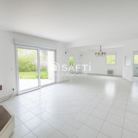 MAISON FAMILLIALE BOURG CHARENTILLY
