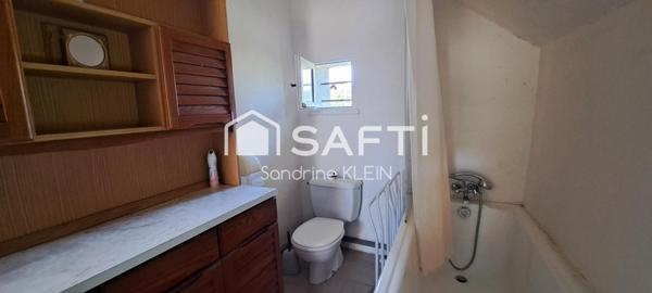 MAISON DE CAMPAGNE 75 m², 3 pièces avec dépendances et bois