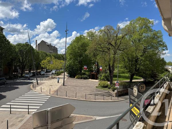 Appartement F6 à vendre  7 pièces - 220,27 m2 RODEZ - 12