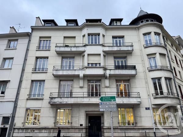 Appartement F6 à vendre  7 pièces - 220,27 m2 RODEZ - 12