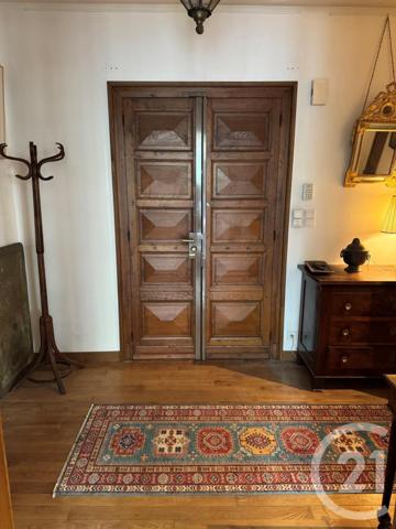 Appartement F6 à vendre  7 pièces - 220,27 m2 RODEZ - 12