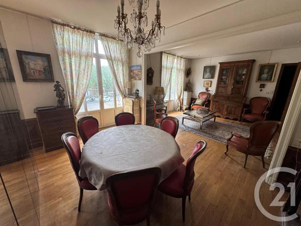 Appartement F6 à vendre  7 pièces - 220,27 m2 RODEZ - 12