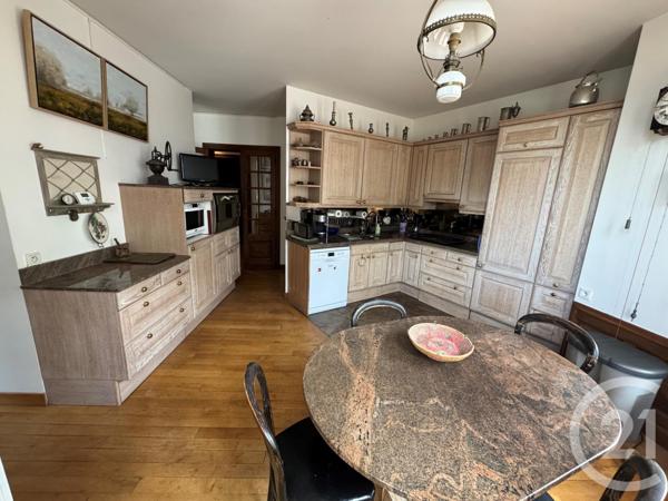 Appartement F6 à vendre  7 pièces - 220,27 m2 RODEZ - 12