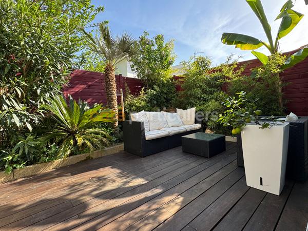 Vente
                Maison99 m² - 4 Pièces -
                    ROYAN (17200)