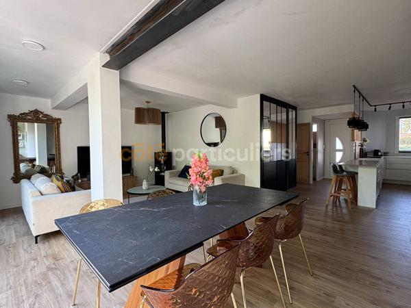 Vente
                Maison99 m² - 4 Pièces -
                    ROYAN (17200)