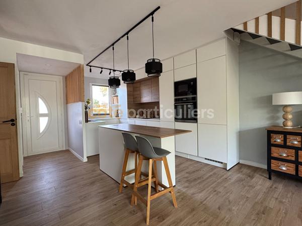 Vente
                Maison99 m² - 4 Pièces -
                    ROYAN (17200)