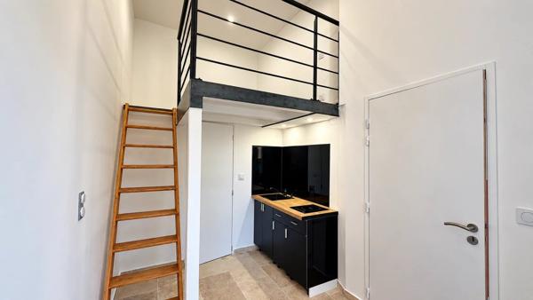 Vente                                                      Appartement
                        
                     1 pièces                      14 m2                     à Pourrières