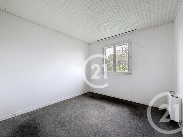 Maison à vendre  4 pièces - 118,93 m2 ST MARTIN DE CRAU - 13