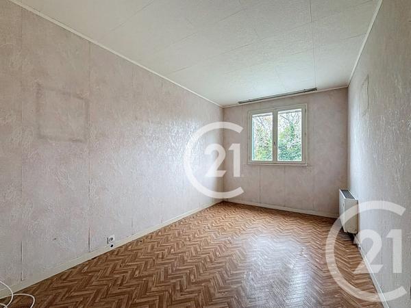 Maison à vendre  4 pièces - 118,93 m2 ST MARTIN DE CRAU - 13