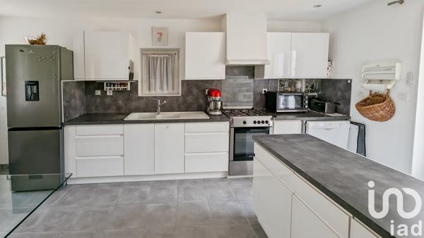 Maison à vendre 5 pièces 127 m² Caderousse