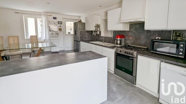 Maison à vendre 5 pièces 127 m² Caderousse