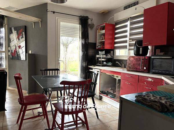 Pavillon de plain-pied de 155 m² avec dépendance et terrain clos