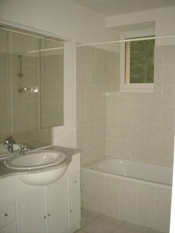 Maison mitoyenne T3 avec cour - RDC+1 - Vaudreuille (31250)