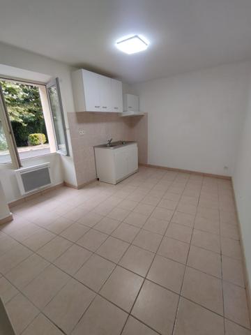 Maison mitoyenne T3 avec cour - RDC+1 - Vaudreuille (31250)