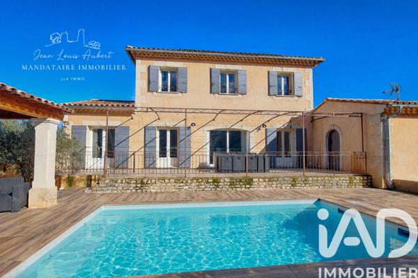 Maison à vendre 5 pièces 122 m² Saint-Rémy-de-Provence
